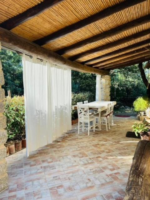 פוני Ovostolai Cottage מראה חיצוני תמונה