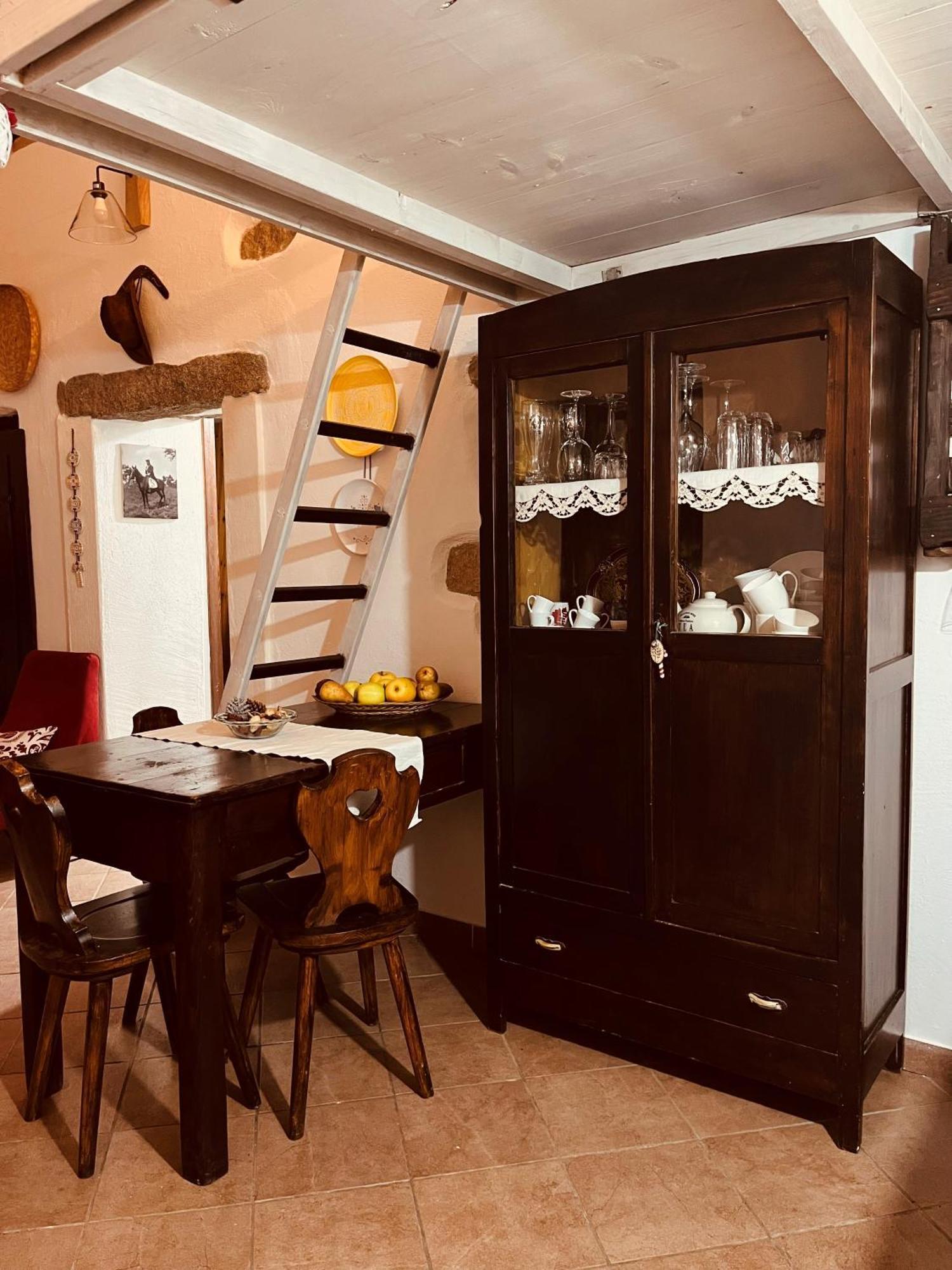 פוני Ovostolai Cottage מראה חיצוני תמונה